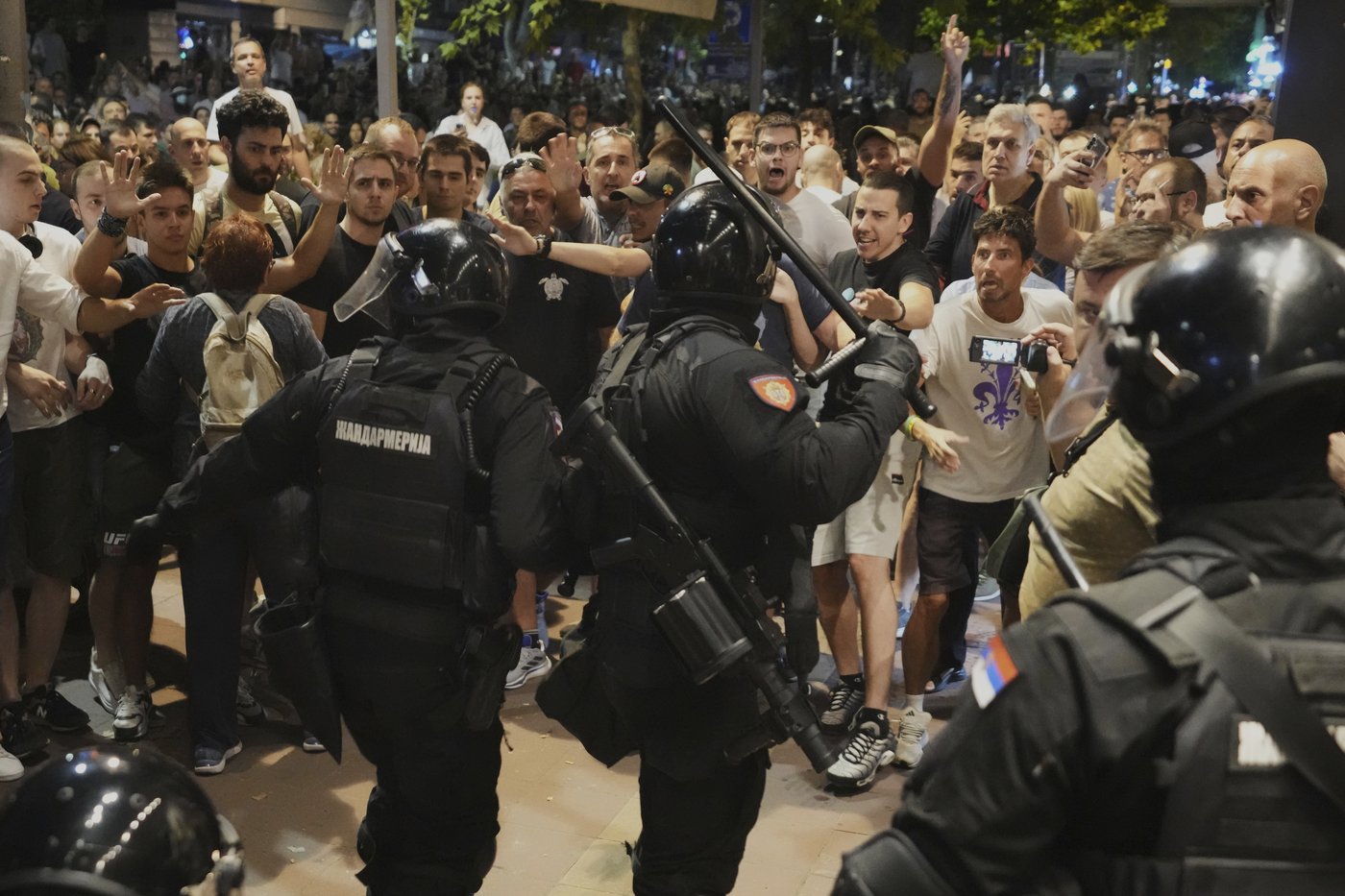 Clashes erupt for a second day at anti-government protests in Serbia in a major escalation | iNFOnews.ca Clashes erupt for a second day at anti-government protests in Serbia in a major escalation | iNFOnews.ca