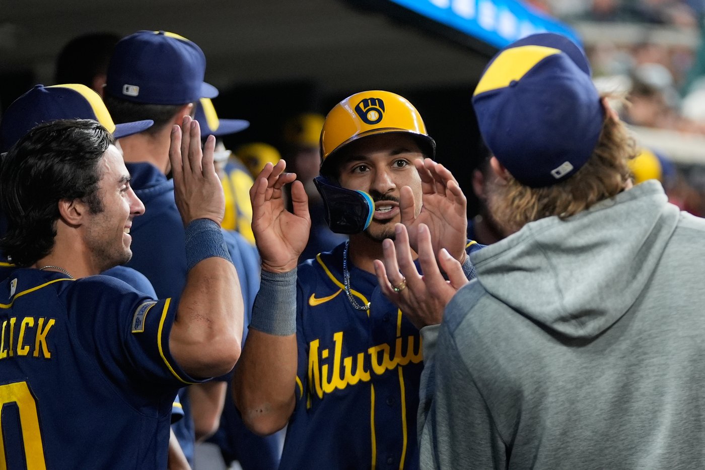 Brice Turang, David Hamilton help power the Brewers to 12-4 rout of Tigers | iNFOnews.ca Brice Turang, David Hamilton help power the Brewers to 12-4 rout of Tigers | iNFOnews.ca
