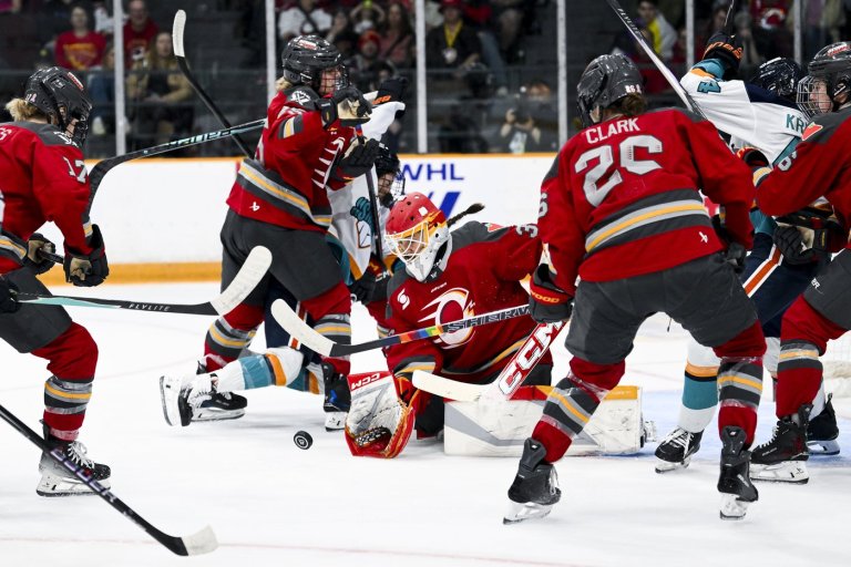 Jenner and Larocque lead the way as Charge dump Sirens 5-1 in PWHL matinee | iNFOnews.ca