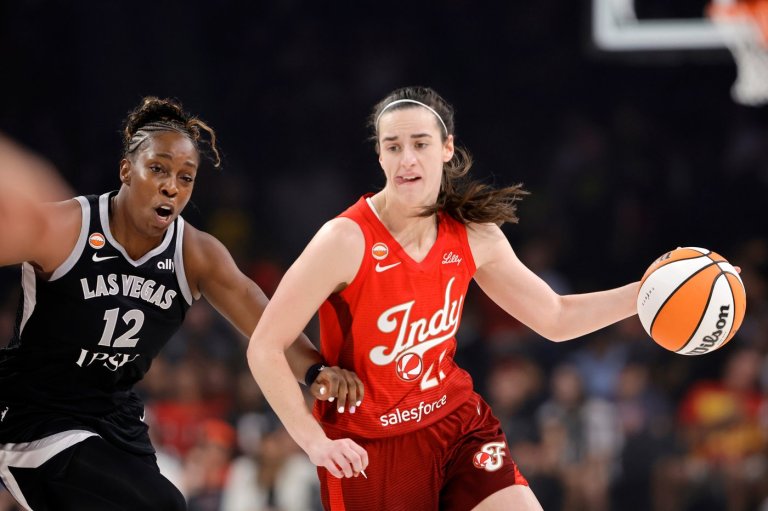 Caitlin Clark has 45 points, 10 assists for the WNBA's first 40-10 game as Fever beat Storm | iNFOnews.ca