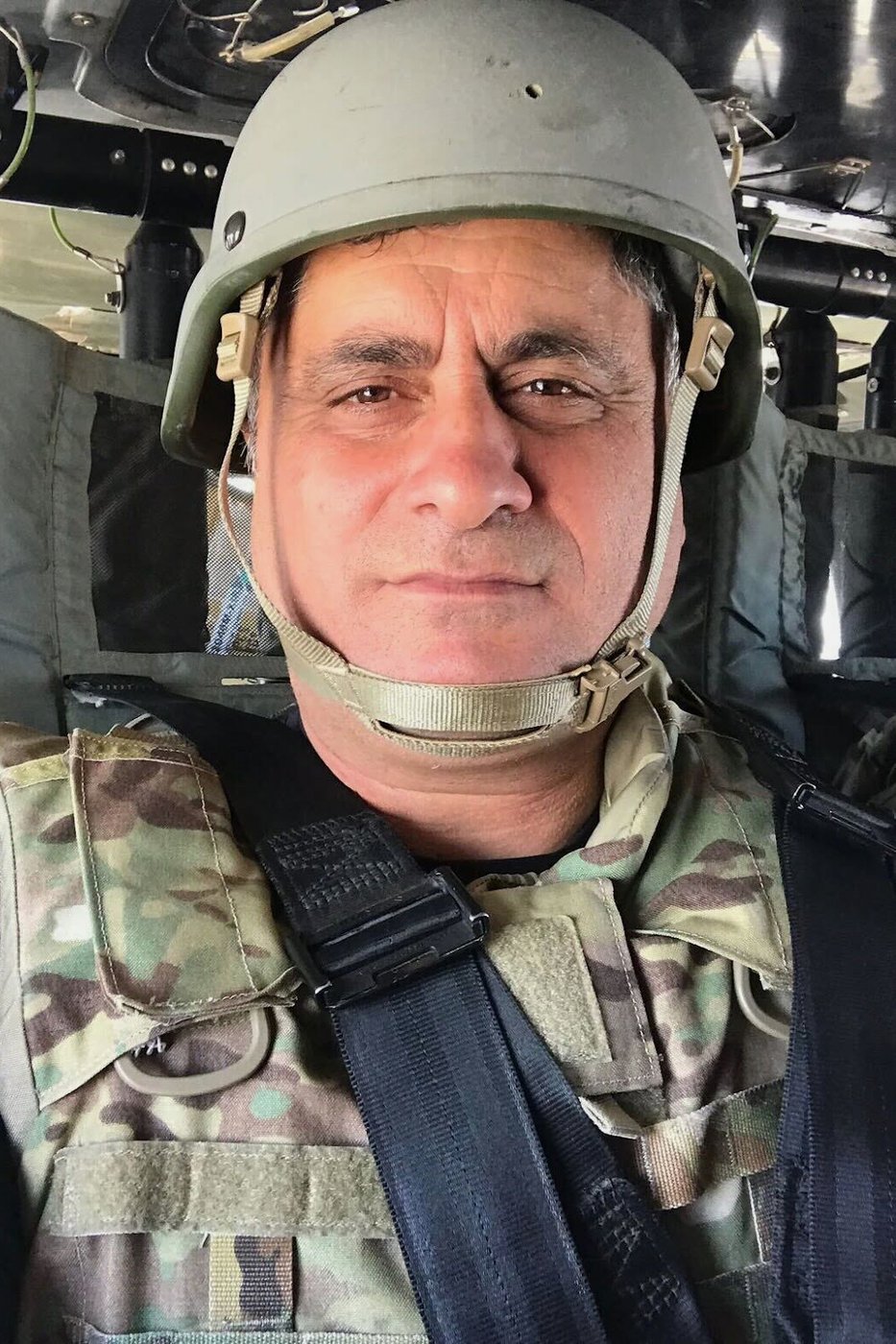 Trump pays respects to 2 Iowa National Guardsmen and interpreter killed in Syria as they return home | iNFOnews.ca