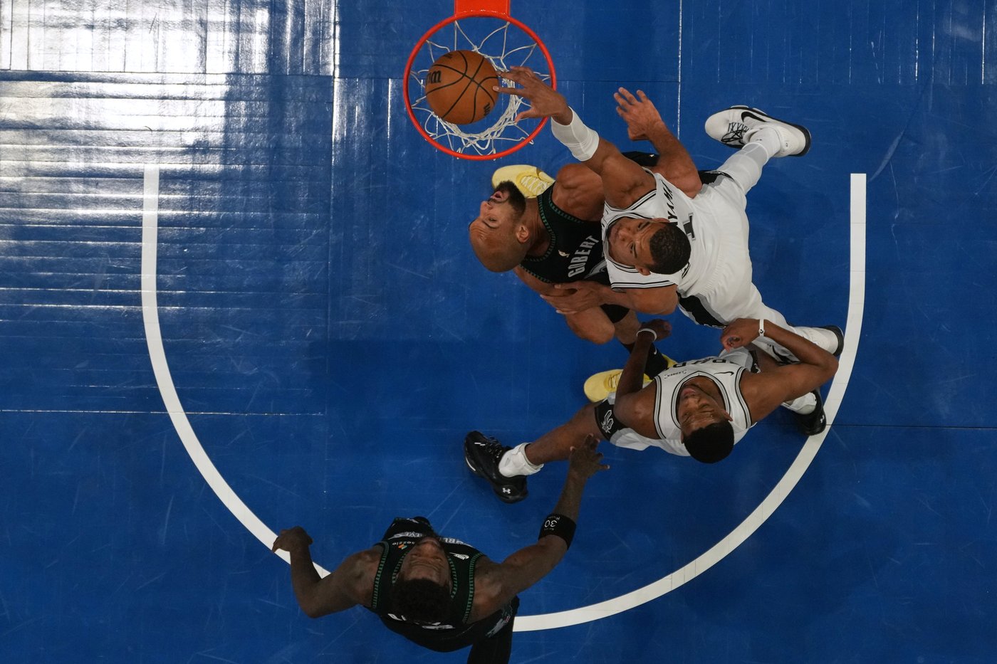 All eyes on Wemby for Game 5 of Spurs-Timberwolves series, after his elbow merited Game 4 ejection | iNFOnews.ca