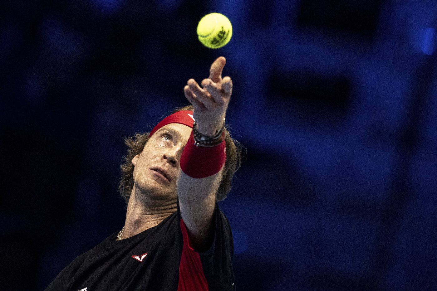 Alcaraz struggles with stomach issue in loss to Ruud at ATP Finals and Zverev beats Rublev | iNFOnews.ca Alcaraz struggles with stomach issue in loss to Ruud at ATP Finals and Zverev beats Rublev | iNFOnews.ca