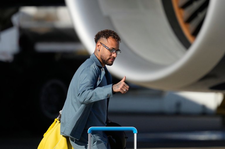 Brazil says Neymar, sidelined by a calf injury, isn't traveling for an exhibition game vs. Egypt | iNFOnews.ca