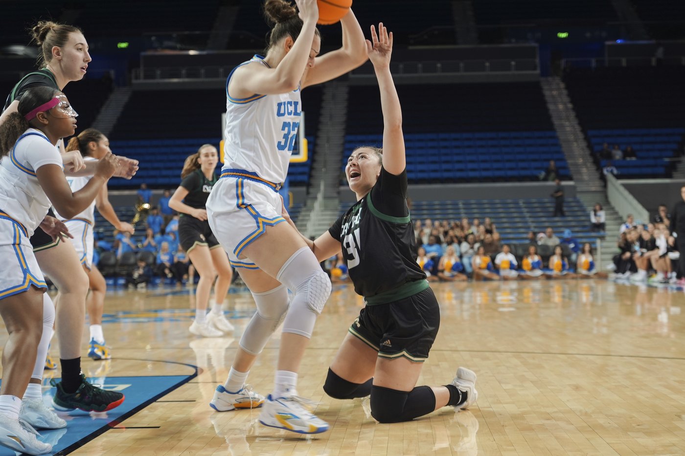 Janiah Barker records her 4th double-double of the season as No. 1 UCLA defeats Cal Poly 69-37 | iNFOnews.ca Janiah Barker records her 4th double-double of the season as No. 1 UCLA defeats Cal Poly 69-37 | iNFOnews.ca