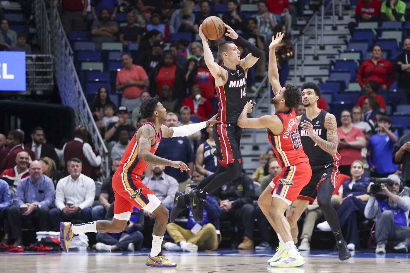 Adebayo has 23 points and 12 rebounds as the Heat pound the Pelicans 153-104. | iNFOnews.ca Adebayo has 23 points and 12 rebounds as the Heat pound the Pelicans 153-104. | iNFOnews.ca