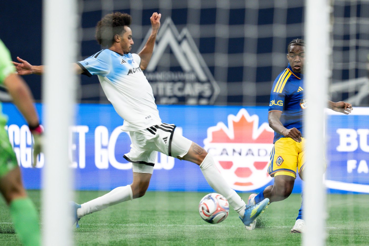 Vancouver Whitecaps, CF Montreal open Canadian Championship semifinal with 1-1 draw | iNFOnews.ca