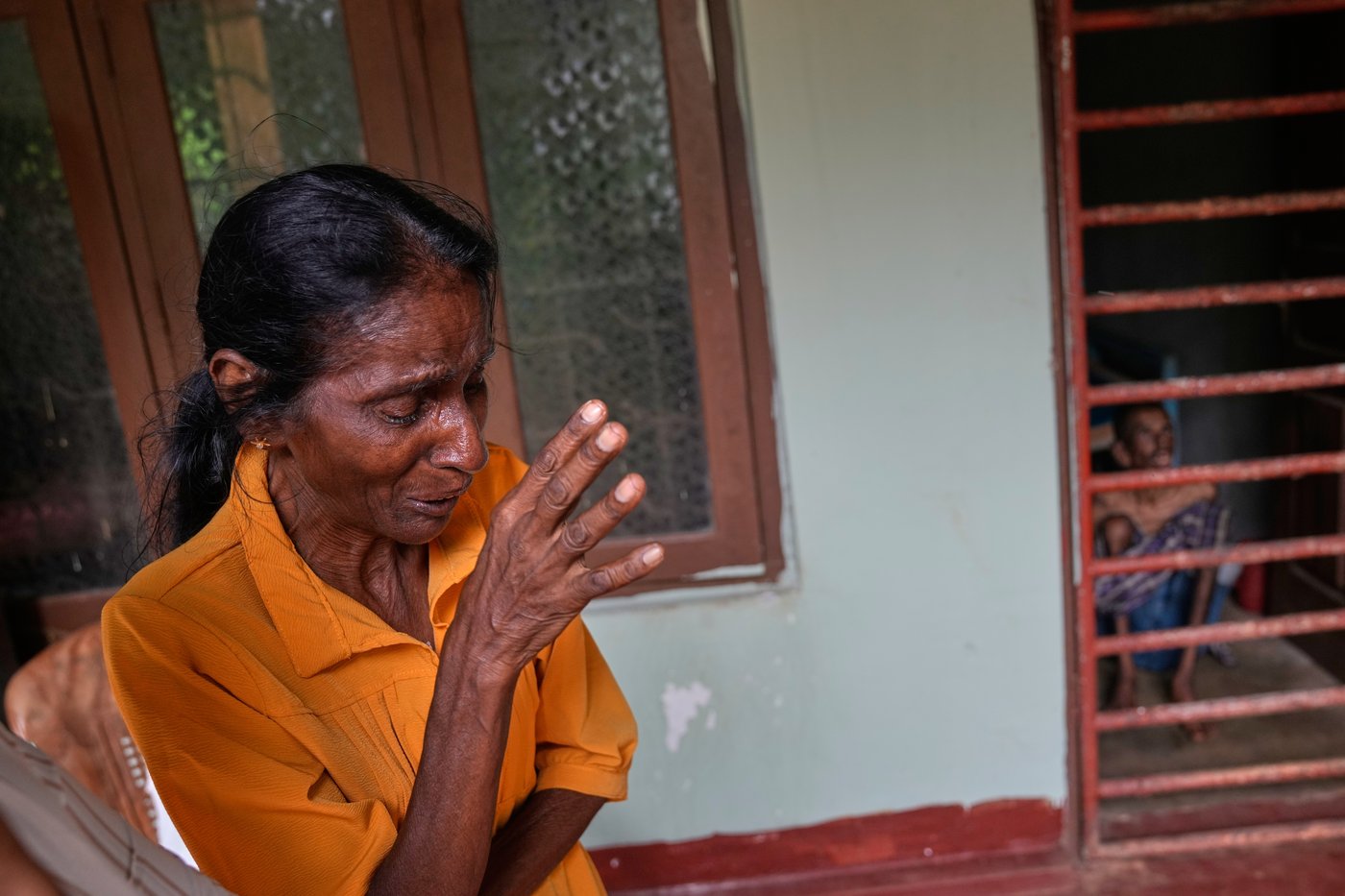 Survivors from a burned Sri Lankan nursing home relocate, in photos | iNhome