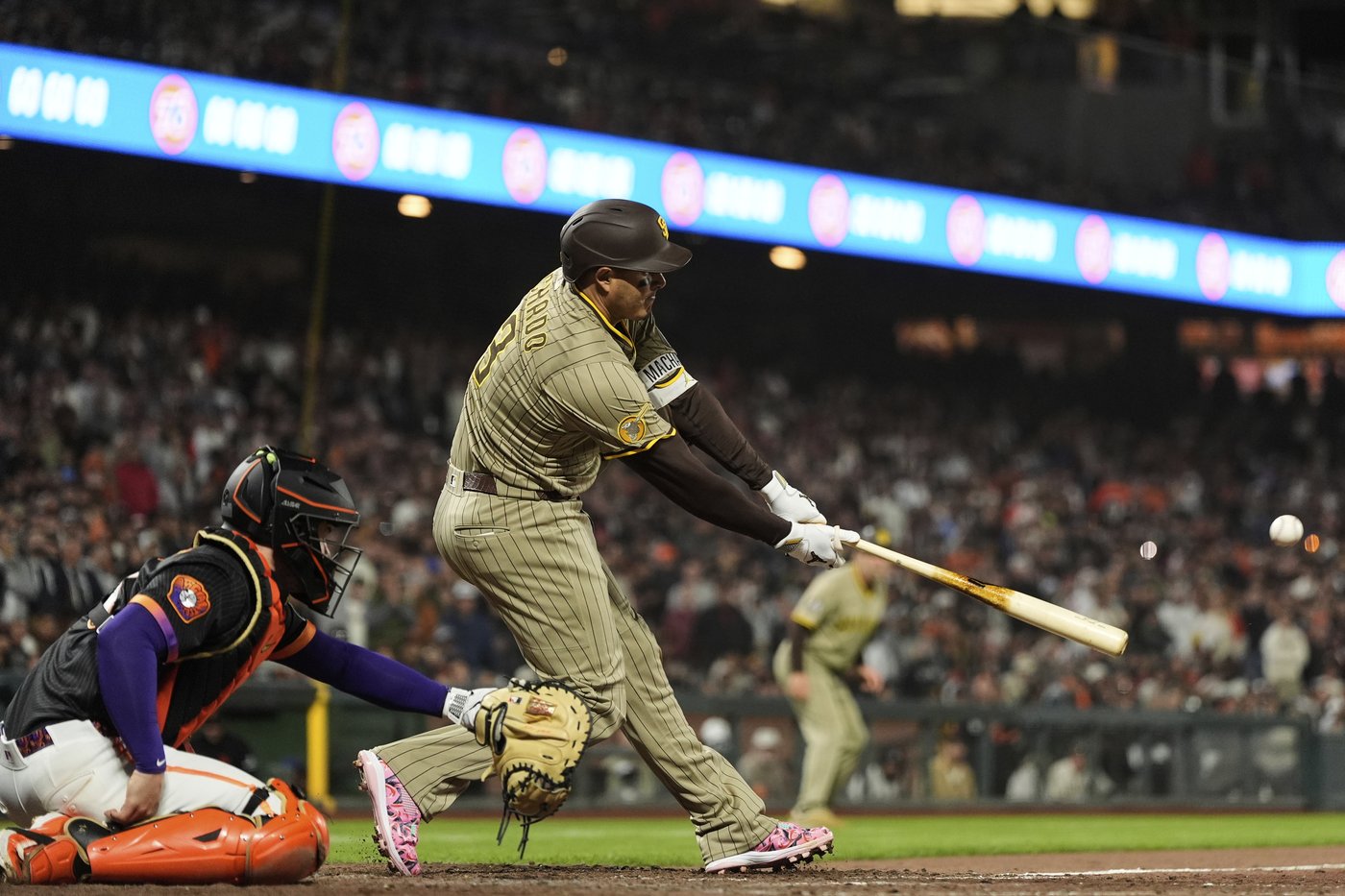 Machado and Padres rally to beat Giants in 10 innings again, 3-2 | iNFOnews.ca