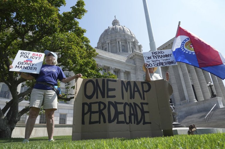 Trump-backed plan to redraw Missouri congressional districts draws opposition at first hearing | iNFOnews.ca