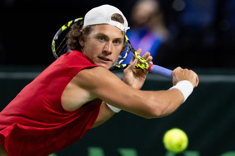 Canada's Draxl outlasts Britain's Clarke in second-round qualifier at Miami Open | iNFOnews.ca