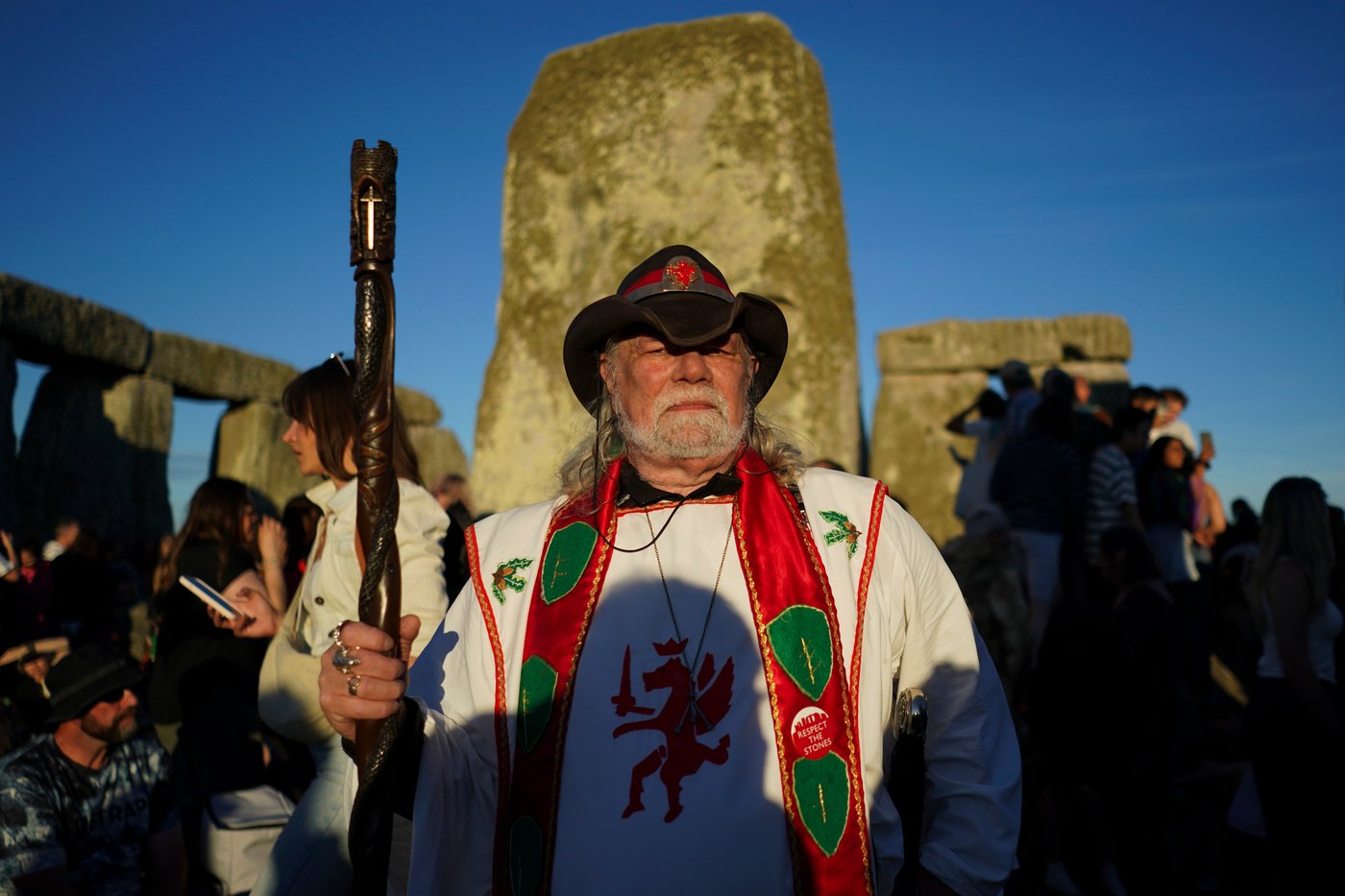 Welcoming the longest day at Stonehenge, in photos | iNFOnews.ca