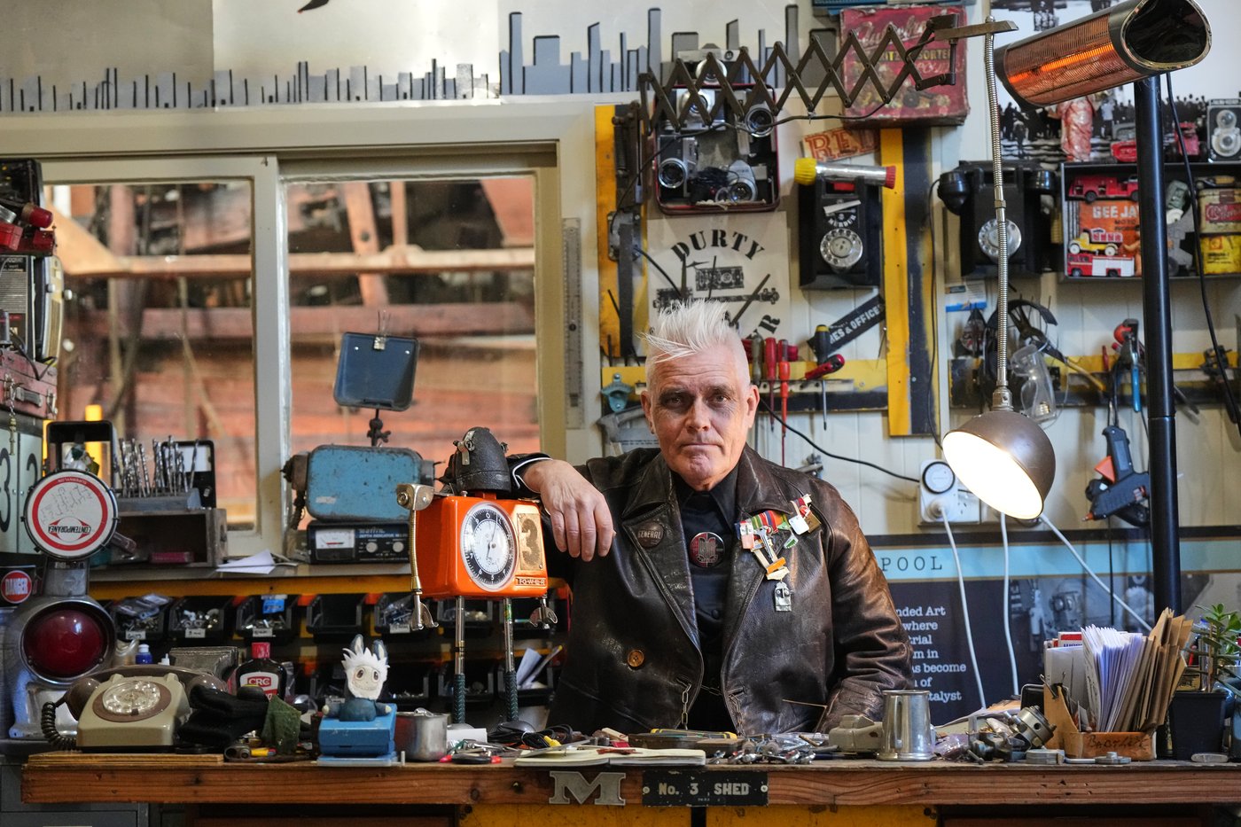Photos show airship captains and Victorian inventors flocking to a New Zealand steampunk festival | iNFOnews.ca