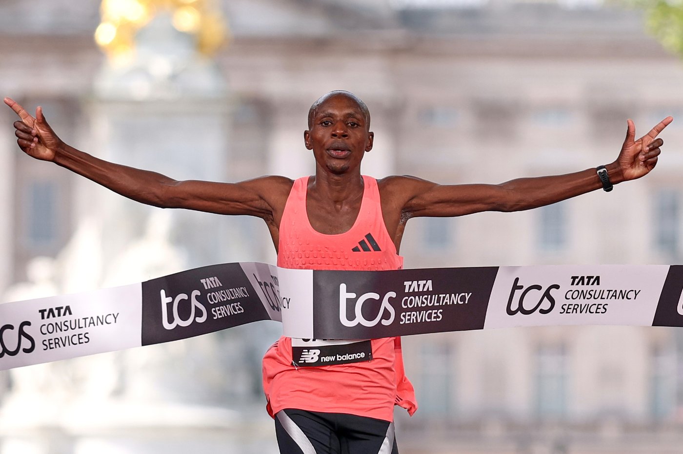Marathon record-breaker says he underwent strict testing regime before smashing 2-hour barrier | iNFOnews.ca Marathon record-breaker says he underwent strict testing regime before smashing 2-hour barrier | iNFOnews.ca
