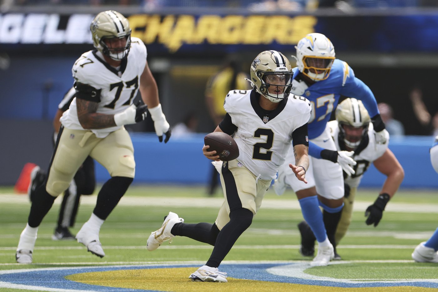 Chargers' defense steps up in 27-13 preseason win against Saints | iNFOnews.ca