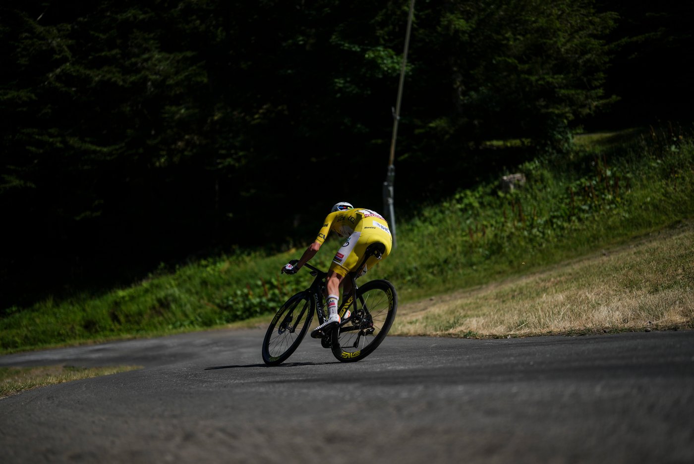 Pogačar powers to 3rd stage victory to demoralize rivals and extend Tour de France lead | iNFOnews.ca Pogačar powers to 3rd stage victory to demoralize rivals and extend Tour de France lead | iNFOnews.ca