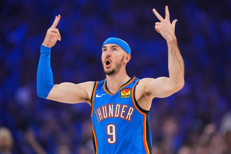 Alex Caruso's 31-point night gives Thunder a chance in Game 1 | iNFOnews.ca