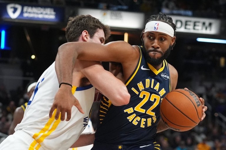 Pacers snap season-opening 5-game losing streak with a 114-109 win over the Warriors | iNFOnews.ca