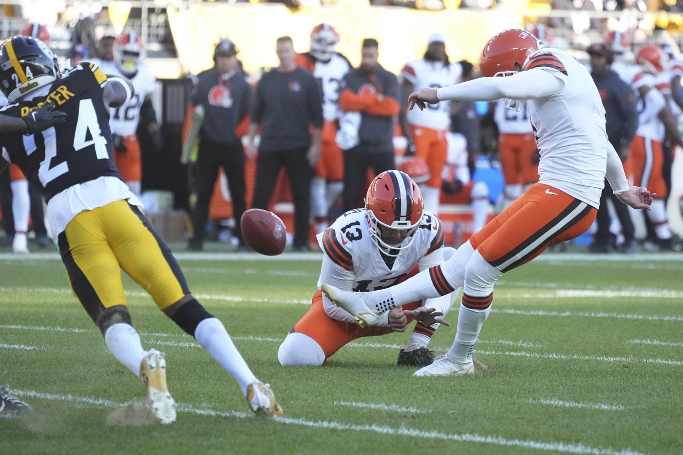 Browns sit struggling kicker Dustin Hopkins, Chiefs get K Harrison Butker back after 4-game absence | iNFOnews.ca Browns sit struggling kicker Dustin Hopkins, Chiefs get K Harrison Butker back after 4-game absence | iNFOnews.ca