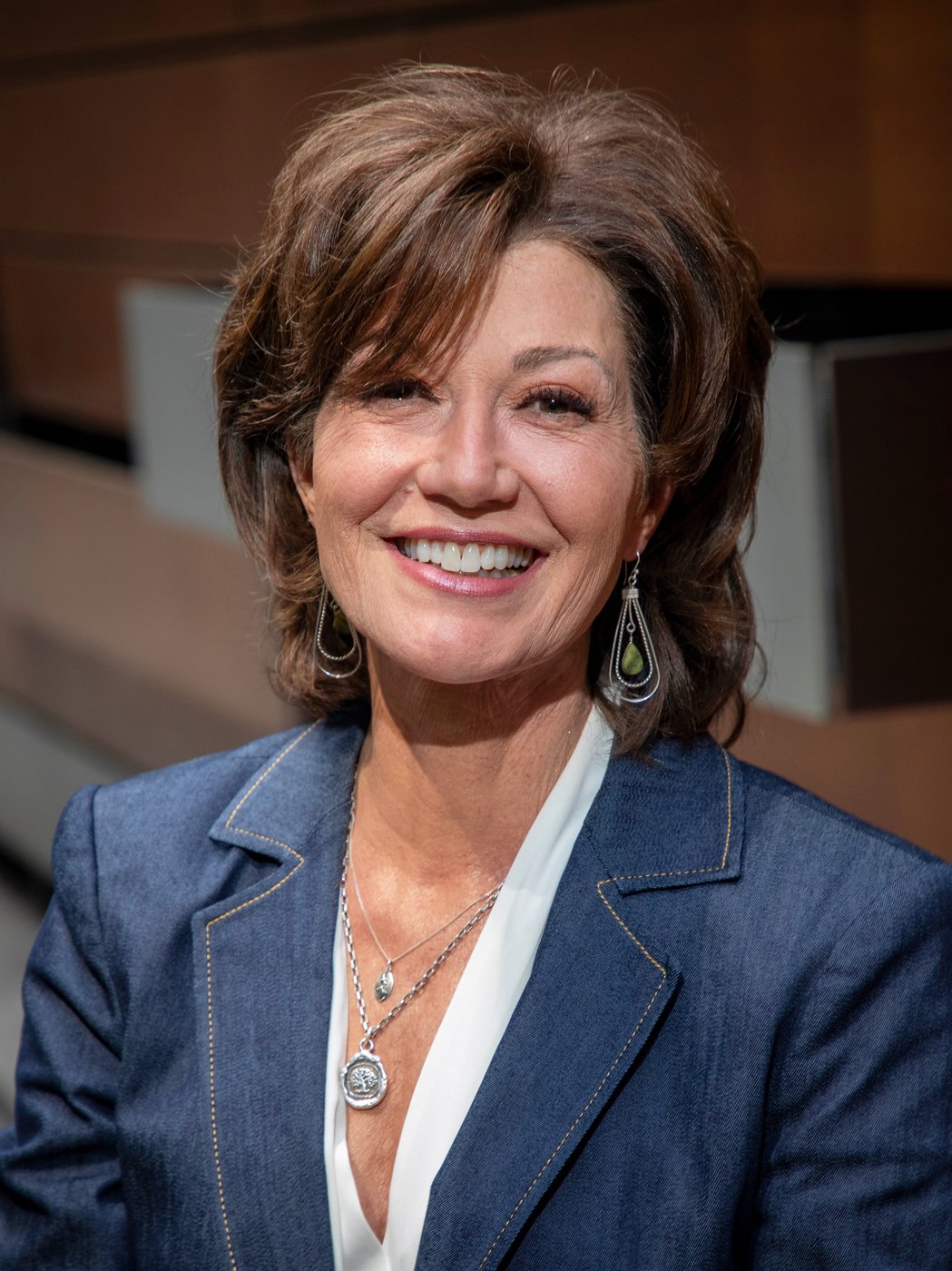 Amy Grant reflects on her new album, resisting labels and writing dark songs | iNFOnews.ca