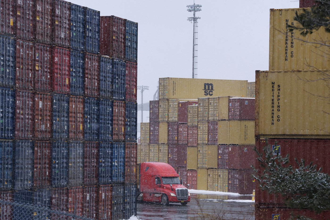 Trade surplus with U.S. widened in December but down overall in 2024: StatCan | iNFOnews.ca Trade surplus with U.S. widened in December but down overall in 2024: StatCan | iNFOnews.ca