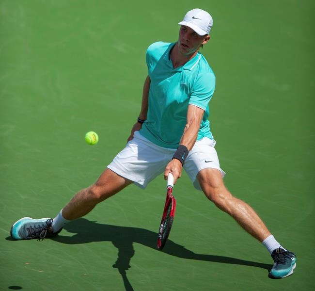 Denis Shapovalov falls in semis against Hubert Hurkacz at Winston-Salem Open | iNFOnews.ca