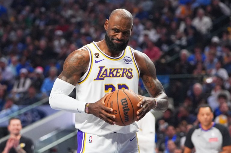 LeBron James sits out with left foot injury for Lakers, who are already without Doncic and Reaves | iNFOnews.ca