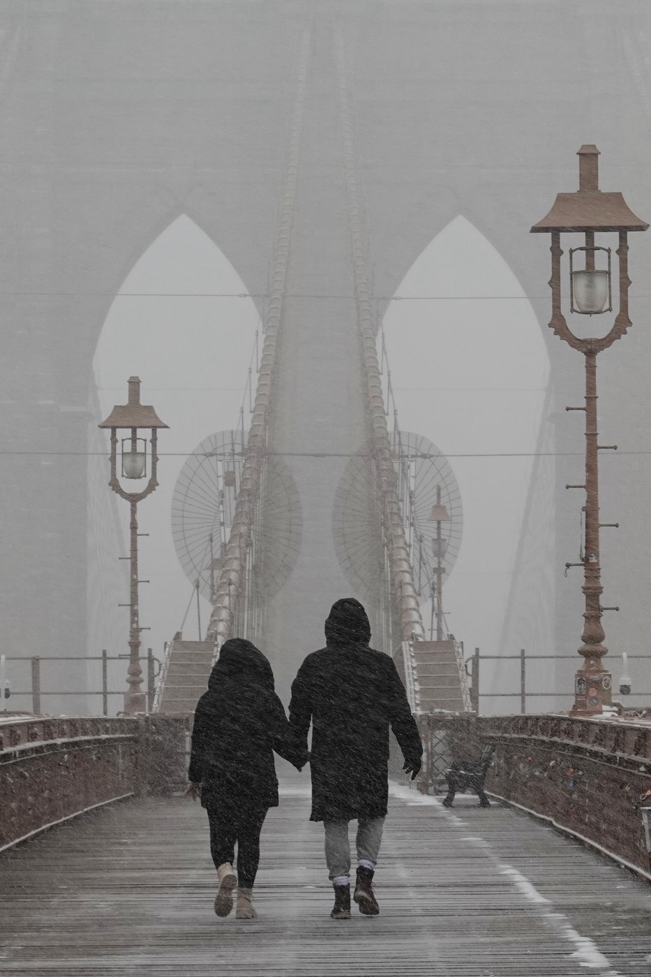 See the world in vertical: Top photos by AP photojournalists | iNFOnews.ca