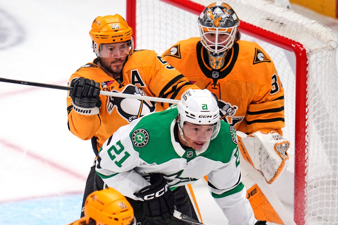 Rickard Rakell scores in shootout to lift Penguins over Stars, 2-1 | iNFOnews.ca