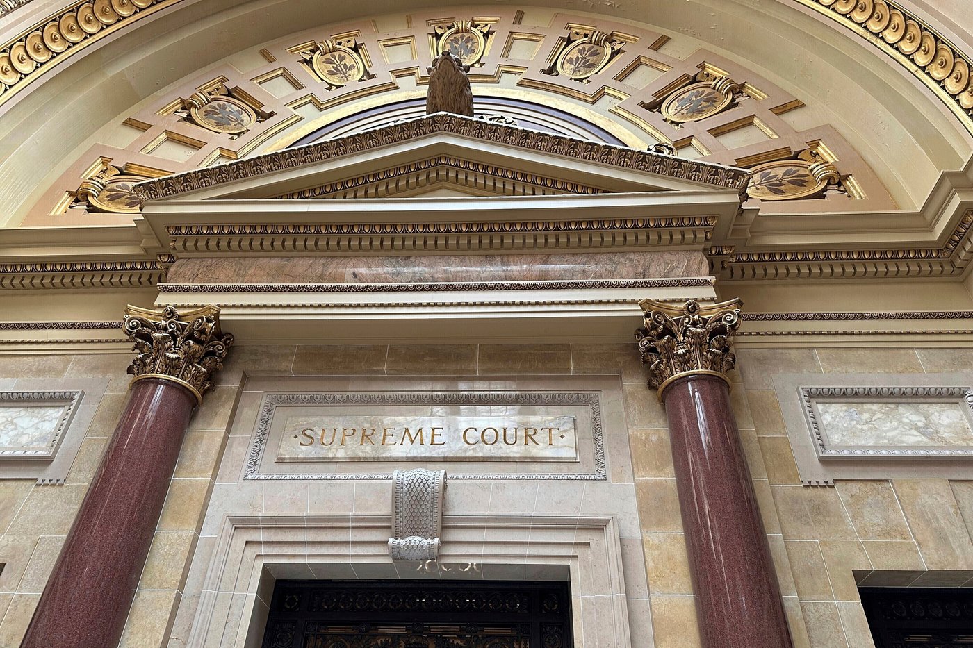 Wisconsin Supreme Court to decide whether local jails can hold immigrants for ICE | iNFOnews.ca Wisconsin Supreme Court to decide whether local jails can hold immigrants for ICE | iNFOnews.ca