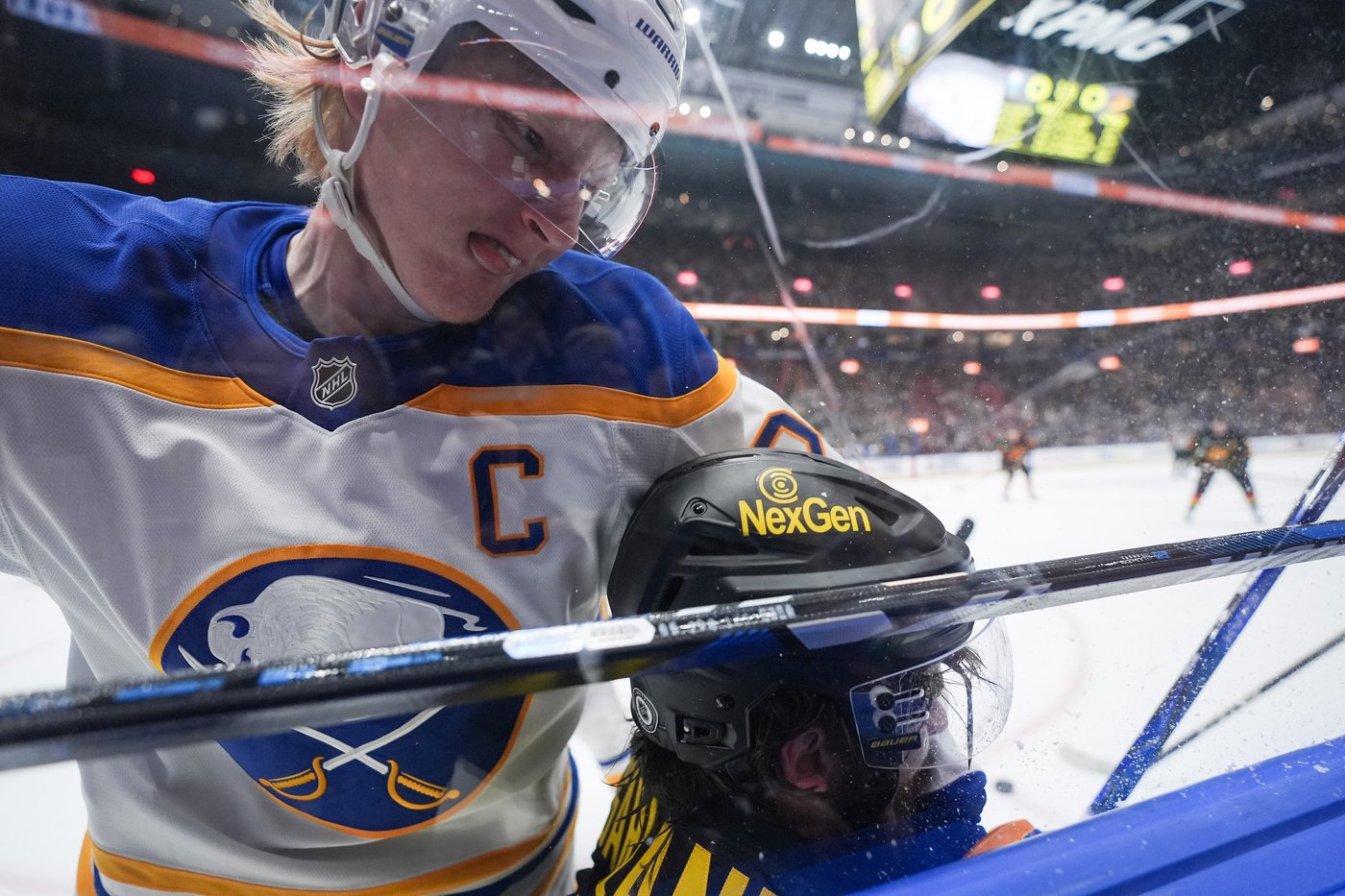 Kulich puts up three points, Buffalo Sabres come back to top Vancouver Canucks 3-2 | iNFOnews.ca