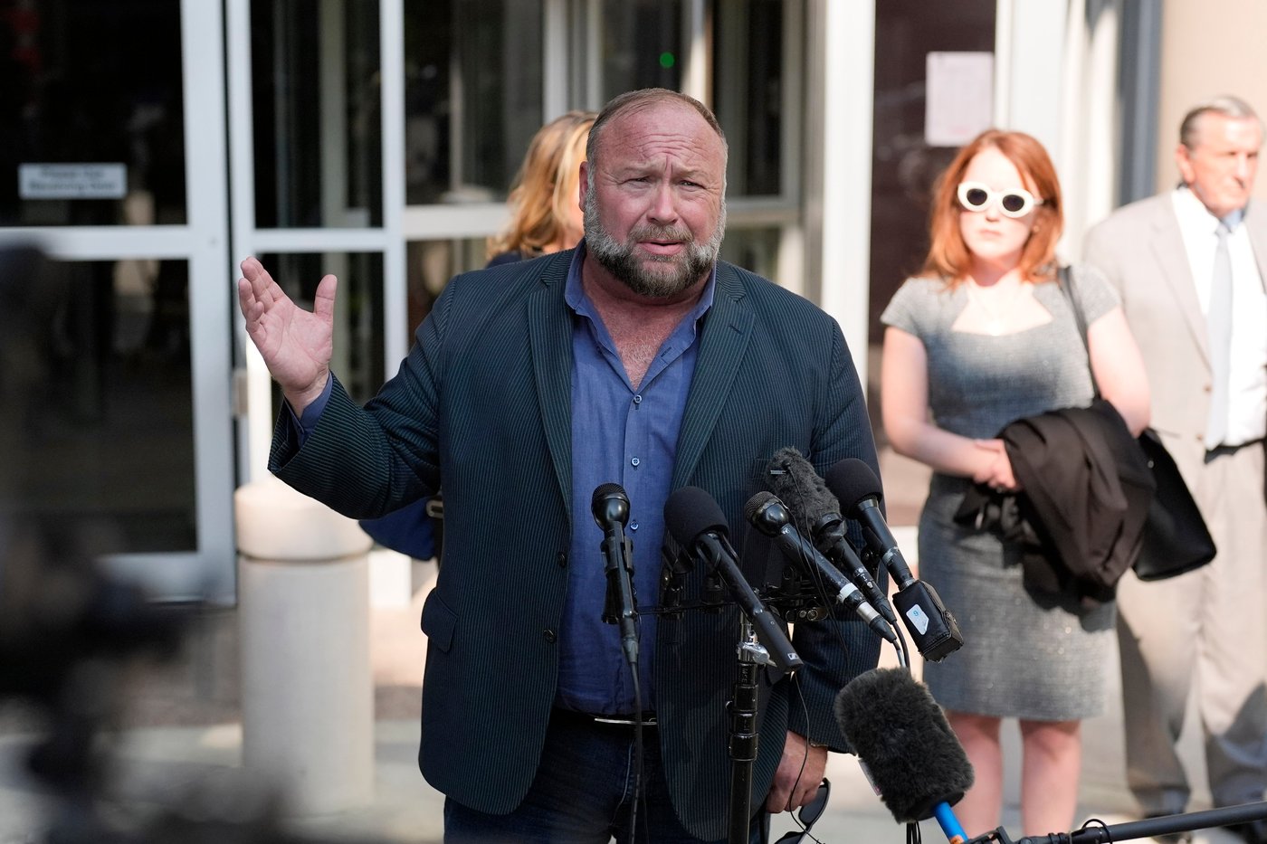 The Onion debuts new parody of Alex Jones' Infowars, will send $100,000 to Sandy Hook families | iNFOnews.ca