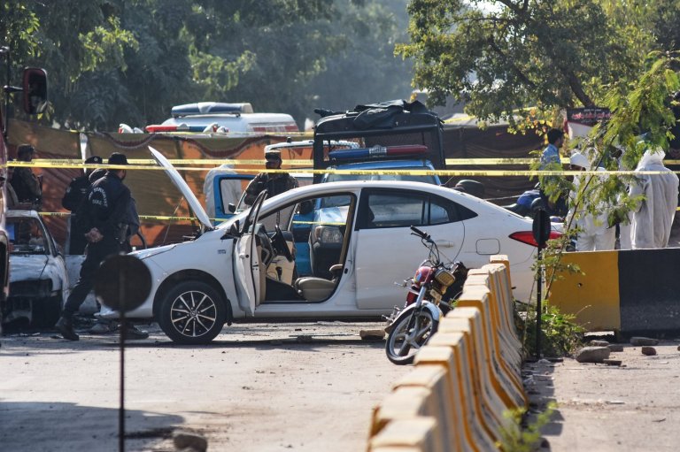 Pakistan investigates suicide bombing that killed 12 outside an Islamabad court | iNFOnews.ca
