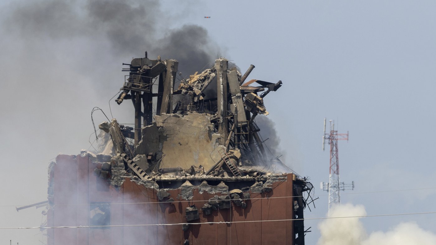 An explosion and fire at a Nebraska plant are preventing a search for 3 missing people | iNFOnews.ca An explosion and fire at a Nebraska plant are preventing a search for 3 missing people | iNFOnews.ca