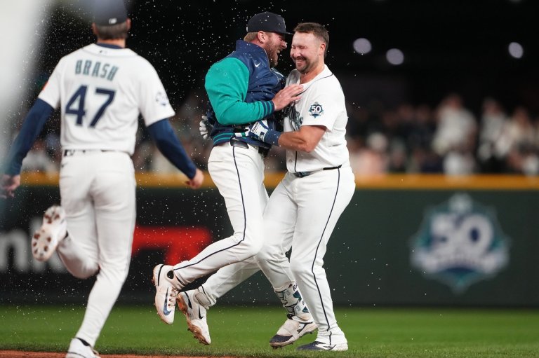 Cal Raleigh, the 2025 AL MVP runner-up, walks it off for Mariners in 2-1 win against Yankees | iNFOnews.ca