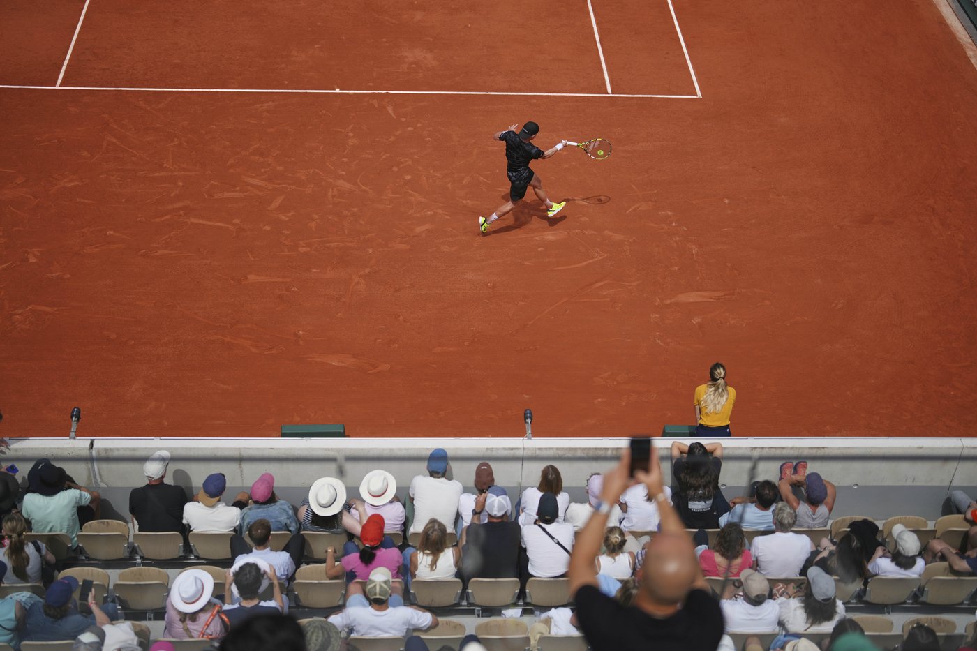 PHOTO COLLECTION: French Open Tennis Spectators | iNFOnews.ca