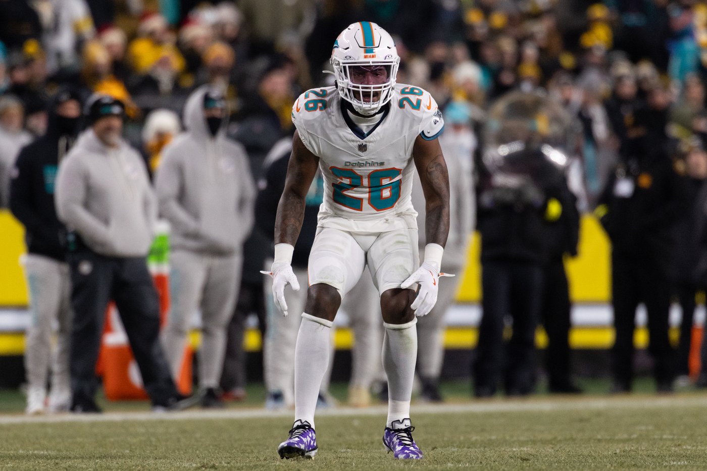 Cornerback Rasul Douglas agrees to a 1-year contract with the Commanders, AP source says | iNFOnews.ca