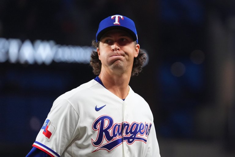 Rangers' deGrom said he felt something in right knee before Monday start but feels 'OK' | iNFOnews.ca