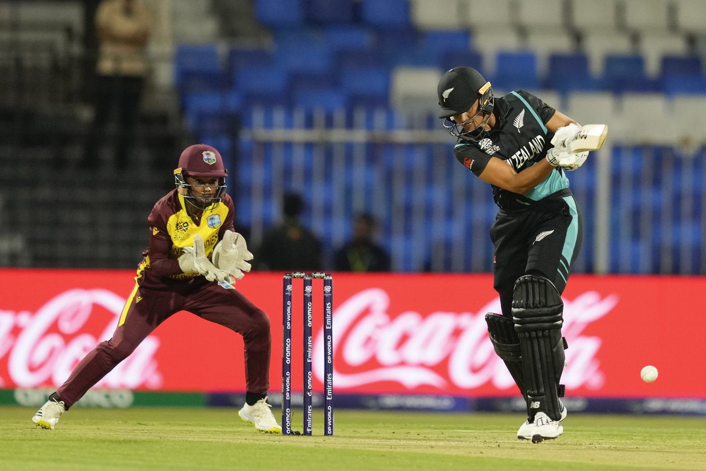 New Zealand survives anxious last over to beat West Indies and reach Women’s T20 World Cup final | iNFOnews.ca