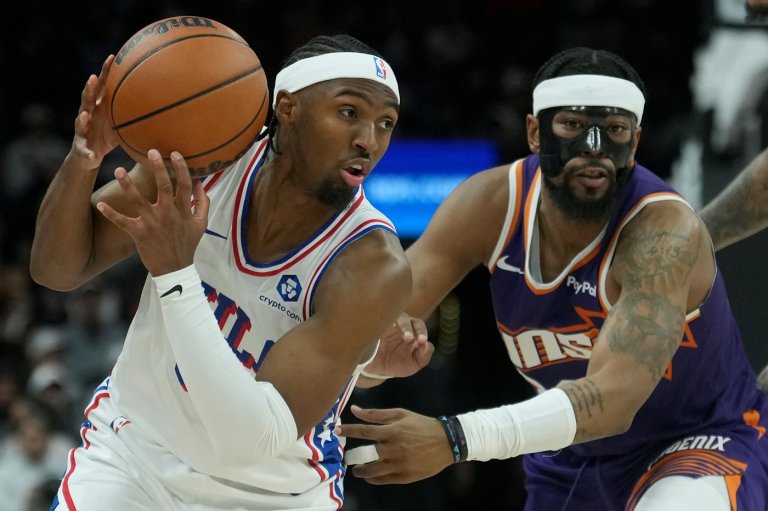 Embiid scores 33, Maxey adds 29 and the 76ers beat the Suns 109-103 for 6th win in 7 games | iNFOnews.ca
