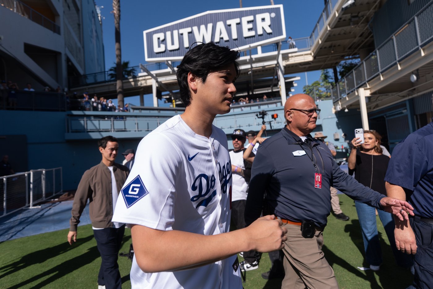 Ohtani won't pitch in World Baseball Classic, Dodgers manager Dave Roberts says | iNFOnews.ca