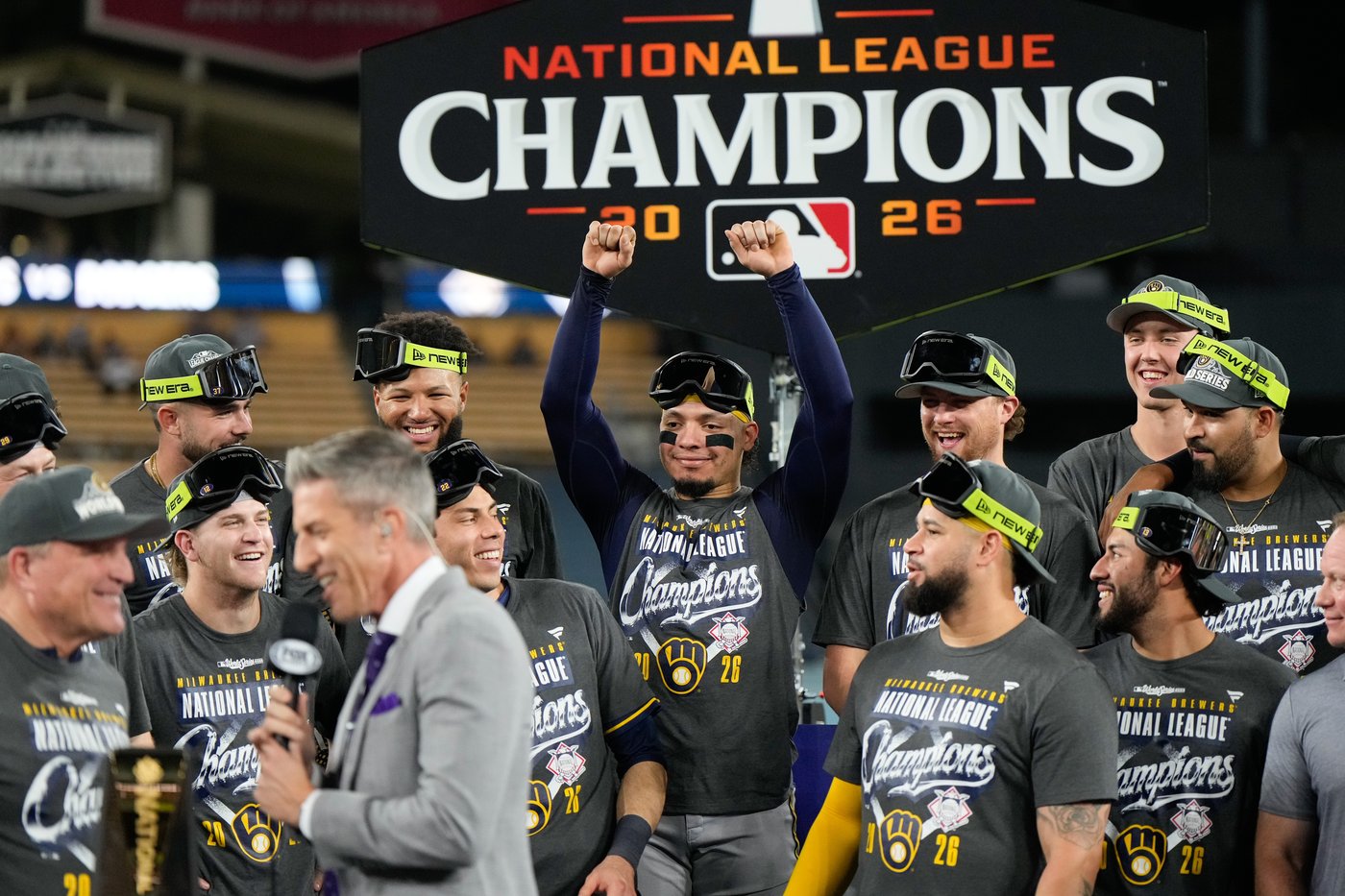 Brewers sweep the Dodgers in the NLCS to reach the World Series for the first time since 1982 | iNFOnews.ca