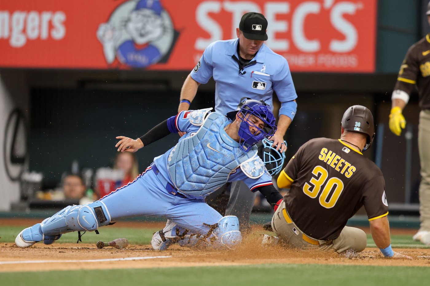 Wyatt Langford hits 3-run homer as Rangers win 4-3 to end 6-series losing streak against Padres | iNFOnews.ca
