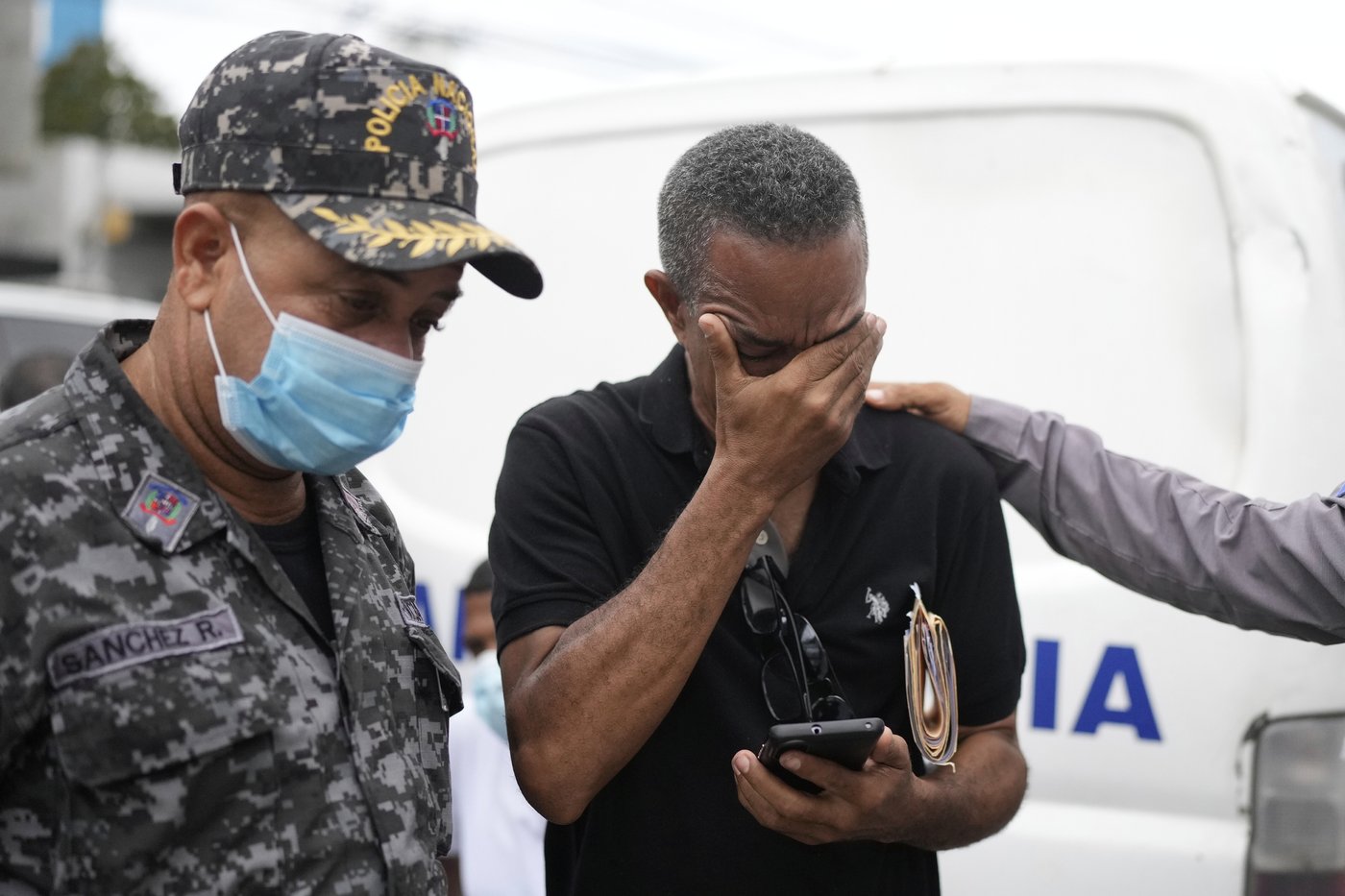 53 frantic hours of searching for survivors after the roof collapses at an iconic Dominican club | iNFOnews.ca 53 frantic hours of searching for survivors after the roof collapses at an iconic Dominican club | iNFOnews.ca