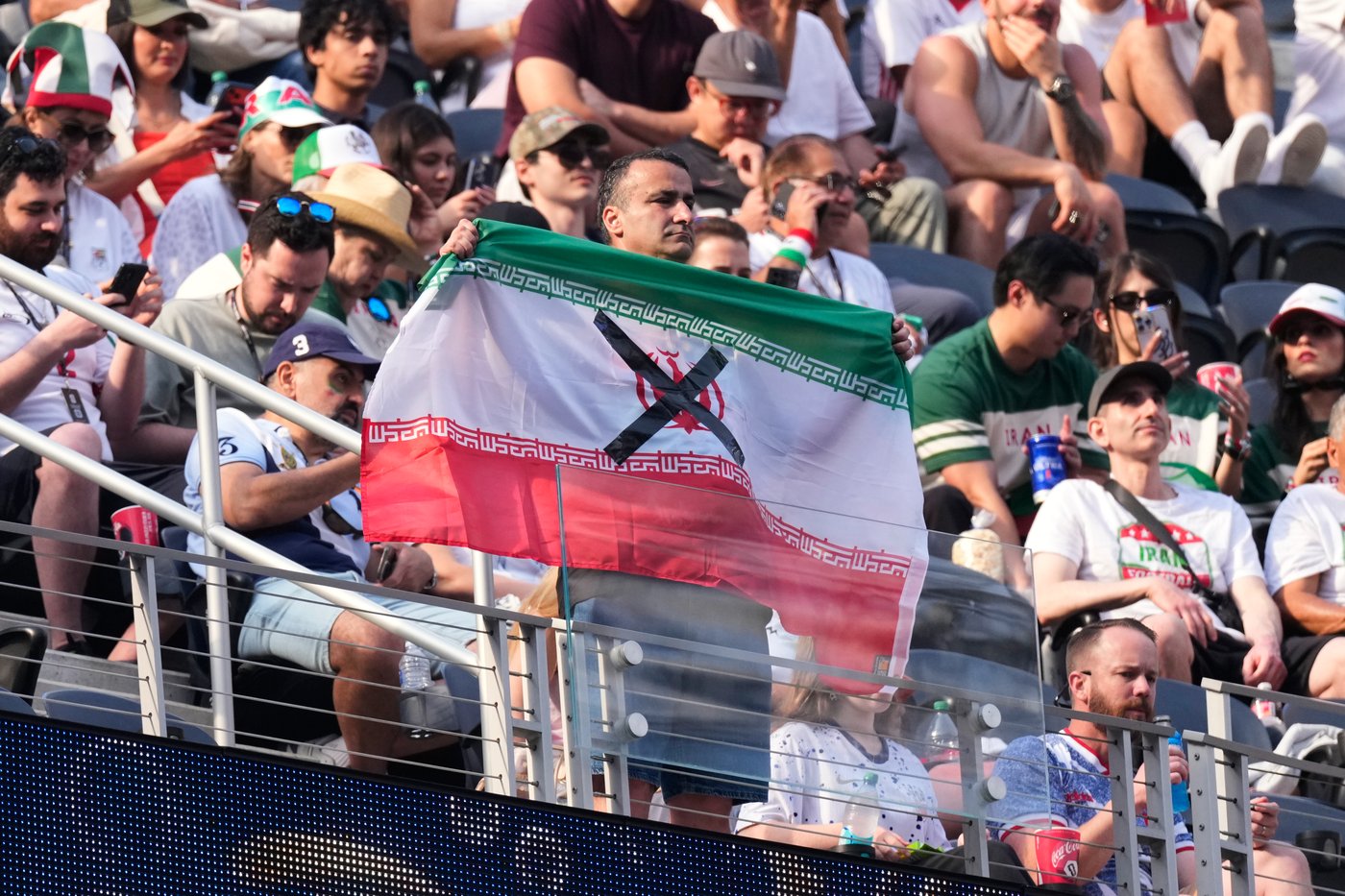 Iran coach says team ordered out of US right after 2-2 draw with New Zealand in World Cup opener | iNFOnews.ca