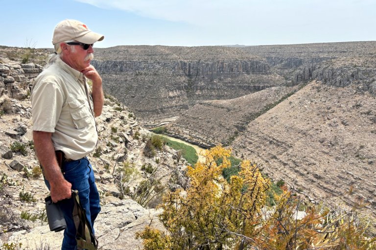 In Texas’ Big Bend, landowners dig in as a judge hits pause on Trump’s border wall | iNFOnews.ca