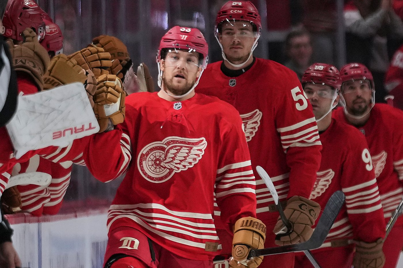 Arvidsson nets sixth career hat trick as Red Wings down Blackhawks, 4-1 | iNFOnews.ca Arvidsson nets sixth career hat trick as Red Wings down Blackhawks, 4-1 | iNFOnews.ca
