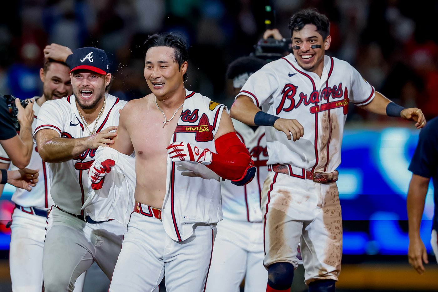 Braves beat Dodgers 6-5 on walk-off single by pinch-hitter Ha-Seong Kim | iNFOnews.ca Braves beat Dodgers 6-5 on walk-off single by pinch-hitter Ha-Seong Kim | iNFOnews.ca