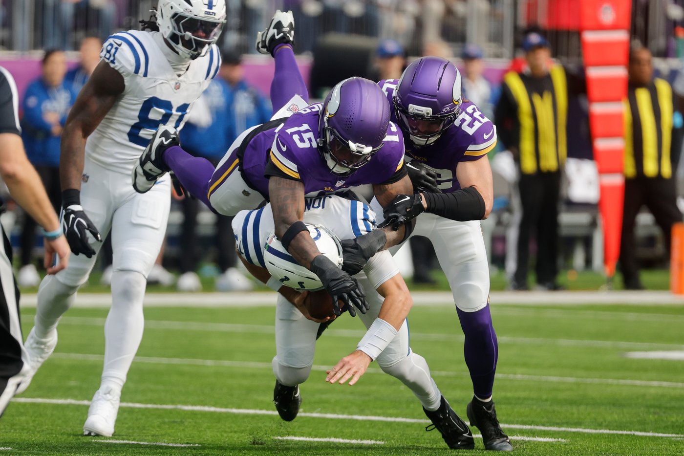 Jonathan Taylor and struggling Colts try to tune out trade deadline noise after another loss | iNFOnews.ca