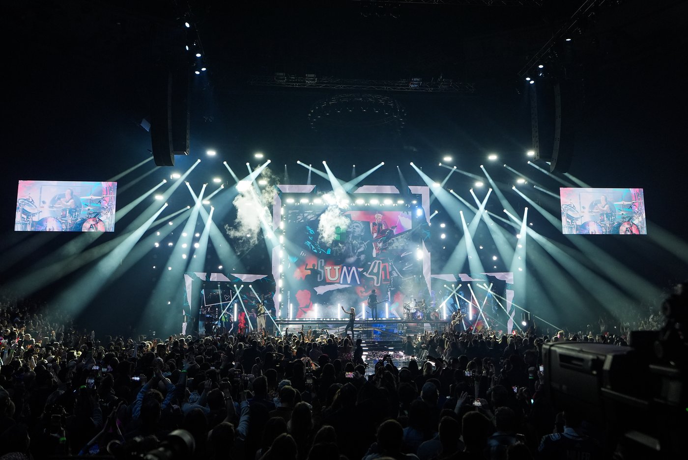 Music industry asks MPs for action on unauthorized use of works by generative AI | iNFOnews.ca